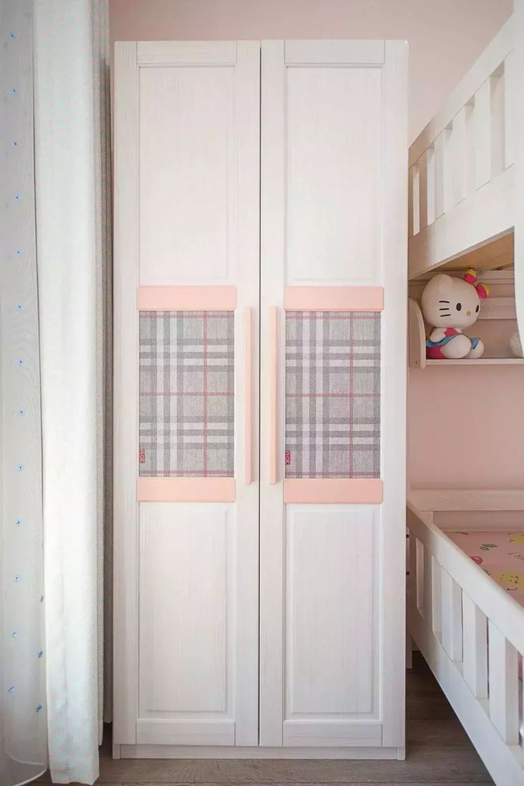 127平三室,客餐厅长吧台隔断,三扇落地窗!