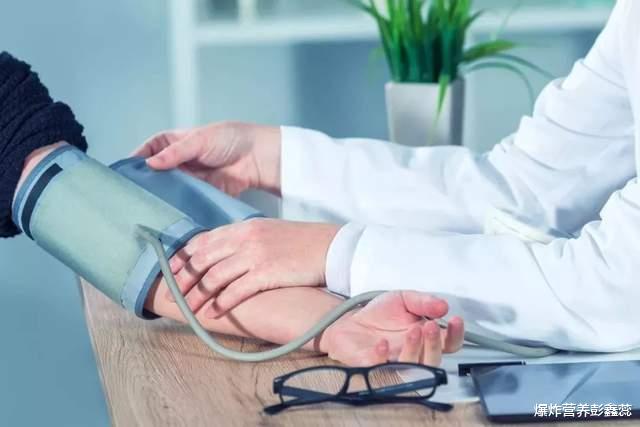中药|隔着衣服测量血压到底准不准？怎么测量血压最准确？答案在文中