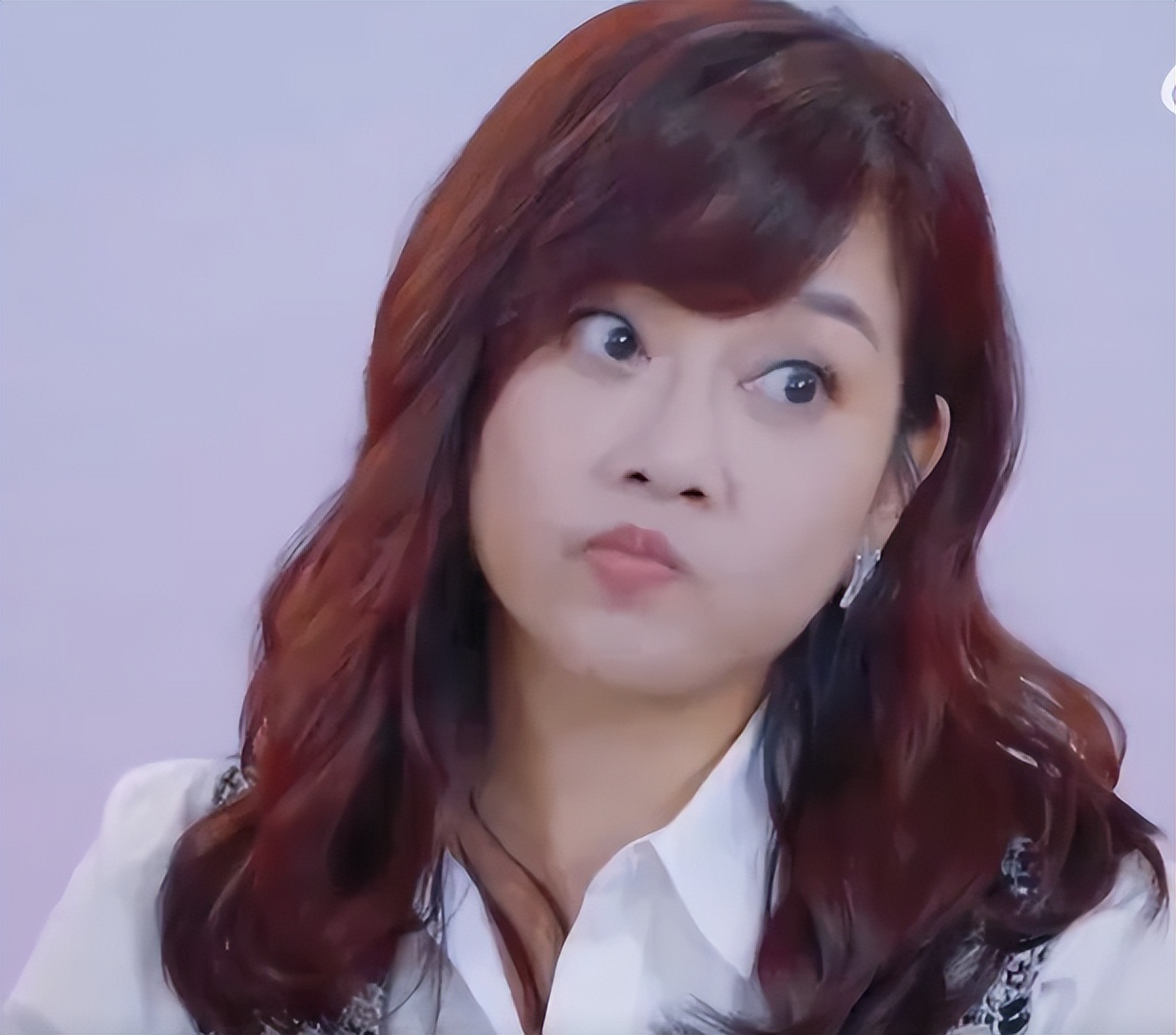 张铎|看到张铎电脑上还有前任照片!陈松伶:反正我是最后一个,无所谓