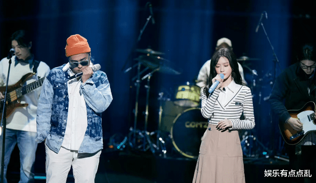 周深|胡彦斌调侃周深: 你的代表作是什么? 周深的回复让大家笑翻