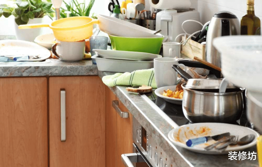 别用小苏打清洁厨房油污了,试试这招,油污哗哗往下掉