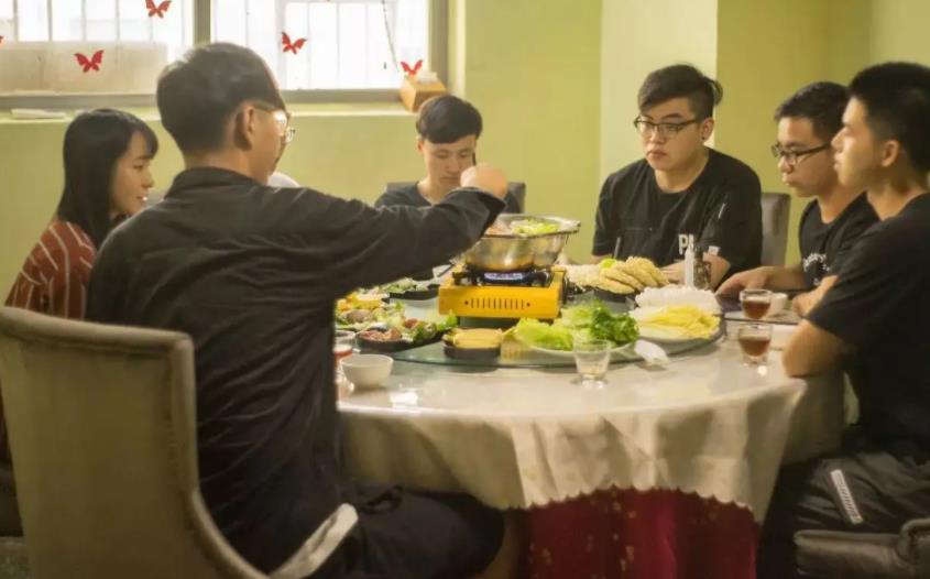 周秉昆|六君子的聚餐，都是带各自的家人，只有周秉昆，从来没有带过郑娟