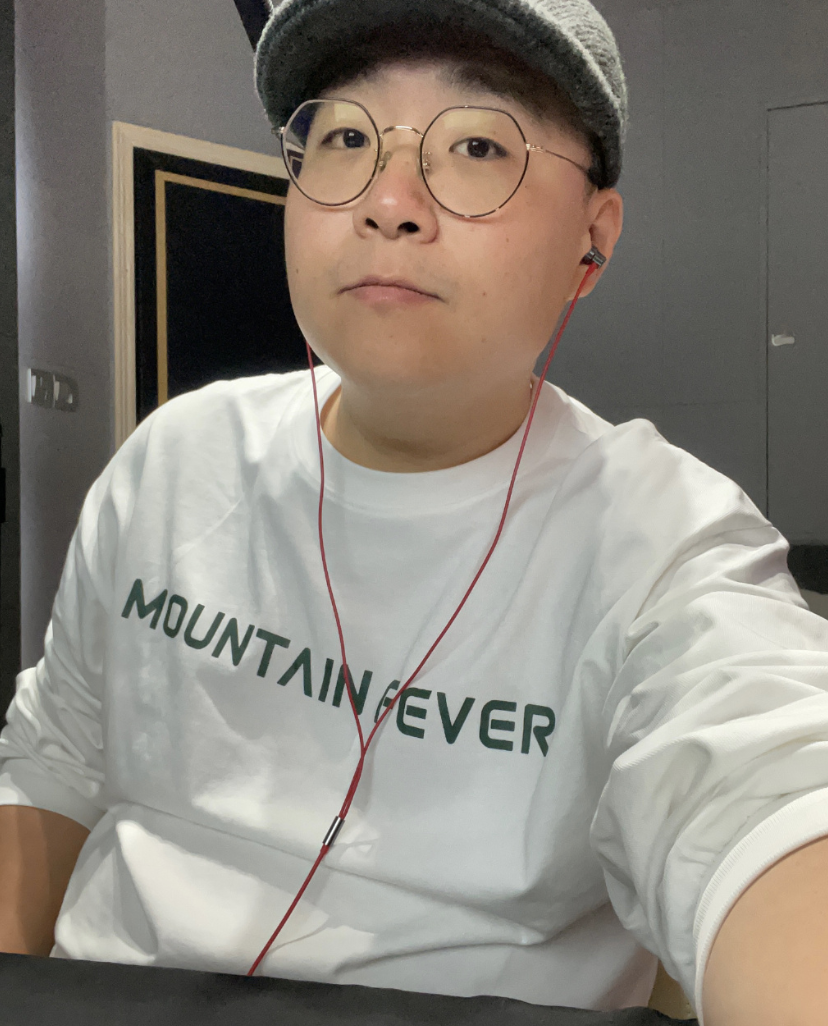 郝劭文|32岁童星郝劭文官宣求婚成功，晒两人接吻照，幸福感慨：我有家了