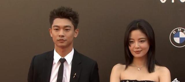 海清|First红毯:袁泉清冷气质绝,海清深V性感,章子怡这次赢好大