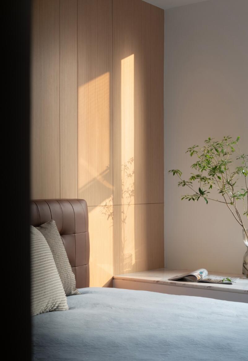 难怪现在装修都不要踢脚线了,看了她家,才知道有多大气干净