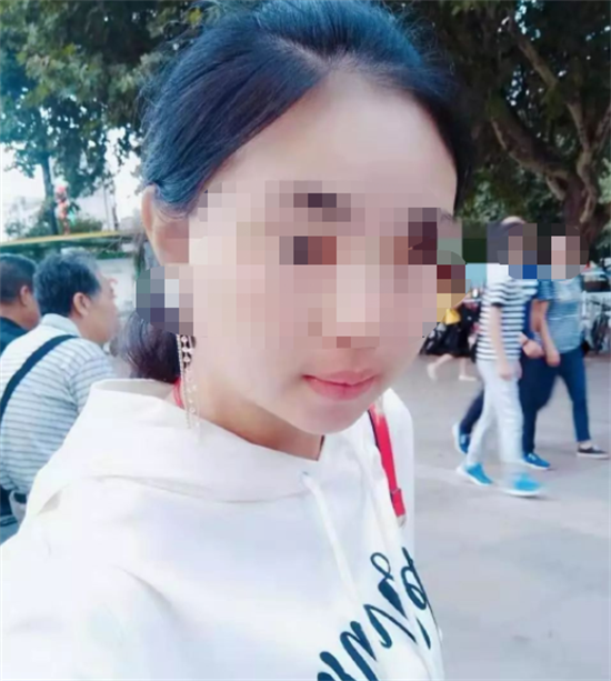 四川一男子坐飞机与女友奔现,第一天逛街吃饭,次日坠楼身亡