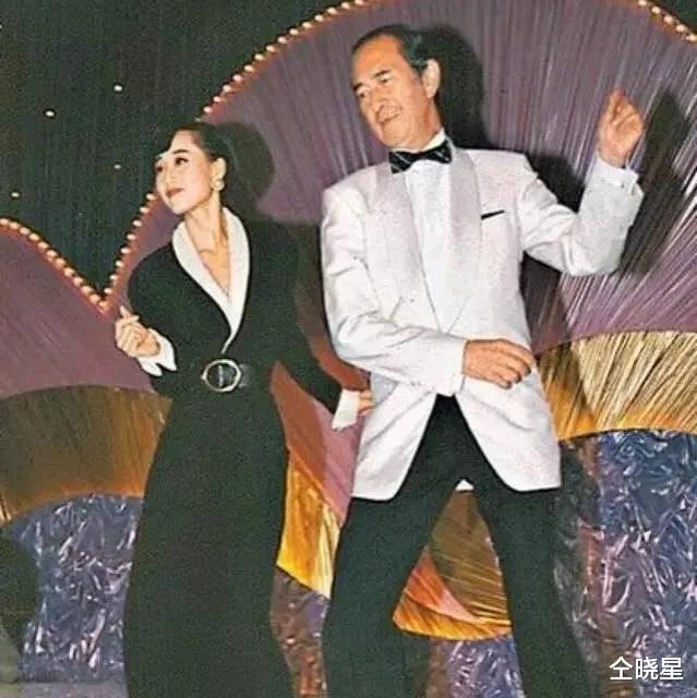 利智|从“土味售货员”到“行走的荷尔蒙”，利智为何只钟情李连杰一人