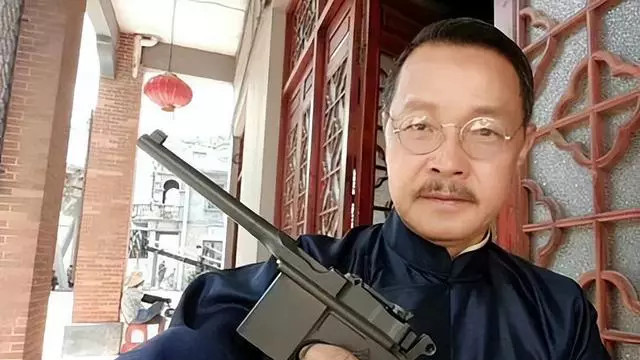 TVB|68岁TVB「御用管家」从一线惨变闲角，熬足48年坚持不退休！