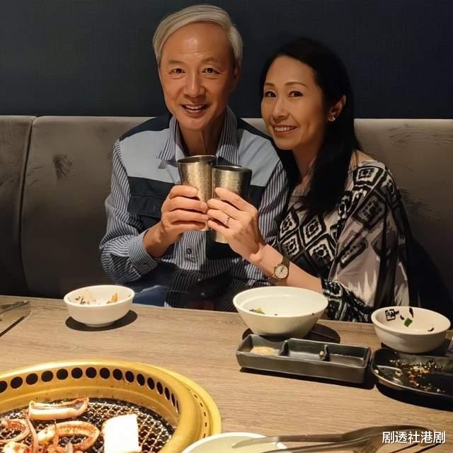 张贤胜|TVB知名夫妻档黄昏恋结婚4周年！男方经历丧妻之痛，女方患致命皮肌炎