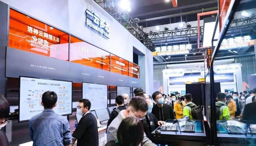 阿里巴巴|全球云计算一日千里，阿里云仍需不断追赶