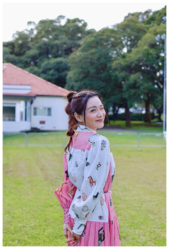 汤洛雯|香港小姐汤洛雯分享到澳洲写真,网友:靓汤姐姐人靓景靓