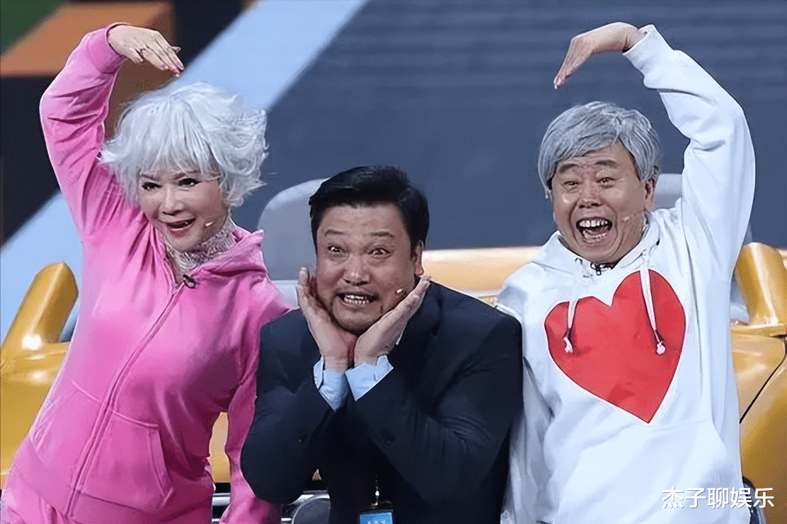 春晚|好家伙，潘长江蔡明现身春晚排练嘘声一片，观众吐槽理由出奇一致