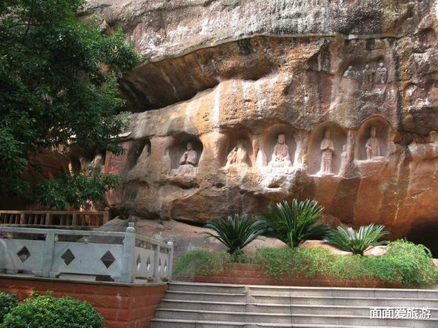 江西|江西值得去的景区，以最大的石龛造像群著称于世，游客络绎不绝
