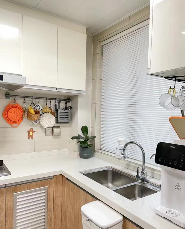 湖北夫妇晒出自家90内部照,不豪华,却是很多家庭的榜样