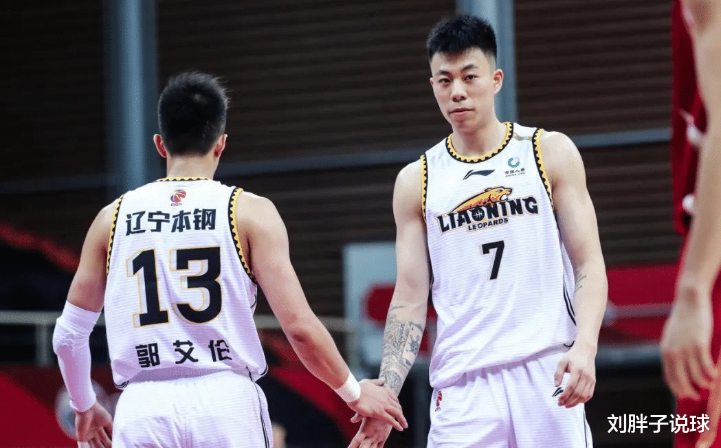 辽篮或将和上海男篮进行交易!高诗岩再成筹码,顶级大中锋将加盟