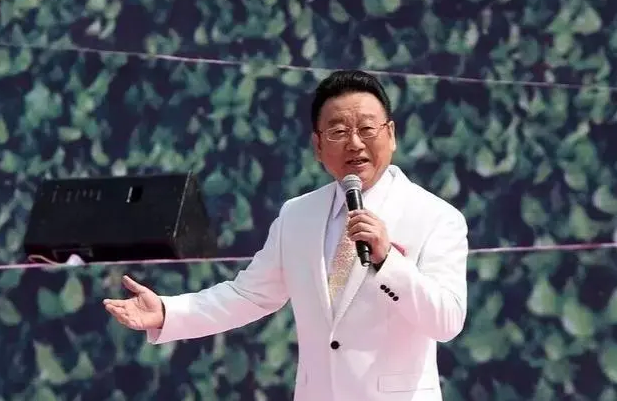 蒋大为|出国享受的蒋大为，最终敌不过经济压力，又回到了中国