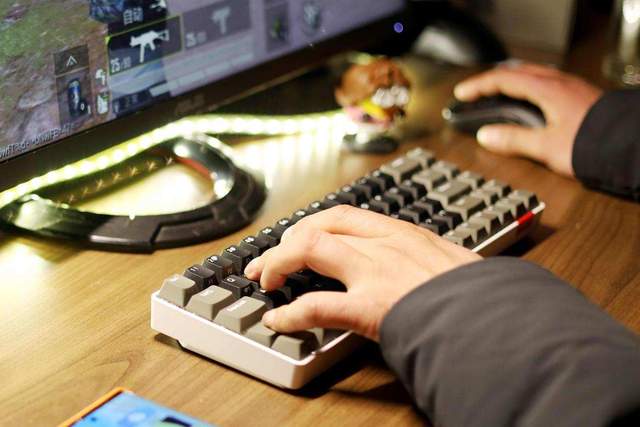 鼠标|TT领航员C360机械键盘+探索者X2鼠标,三模、RGB,想要的都有了