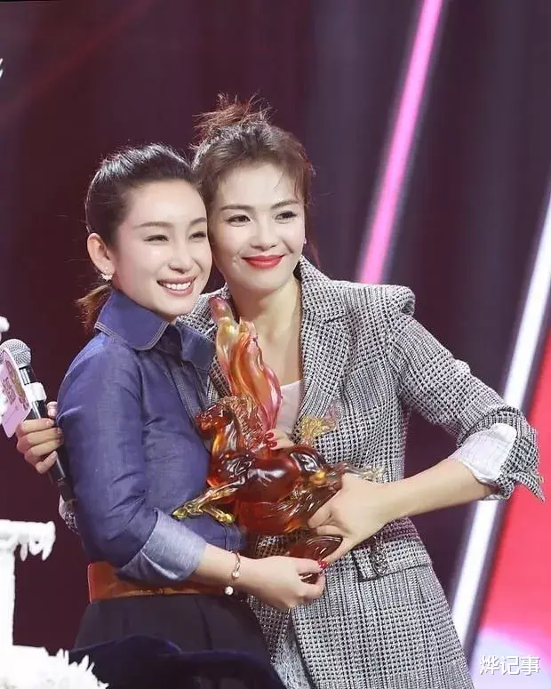 刘涛|刘涛走到秦海璐家门口,说:“璐,我老公破产了,你能不能帮帮我?”