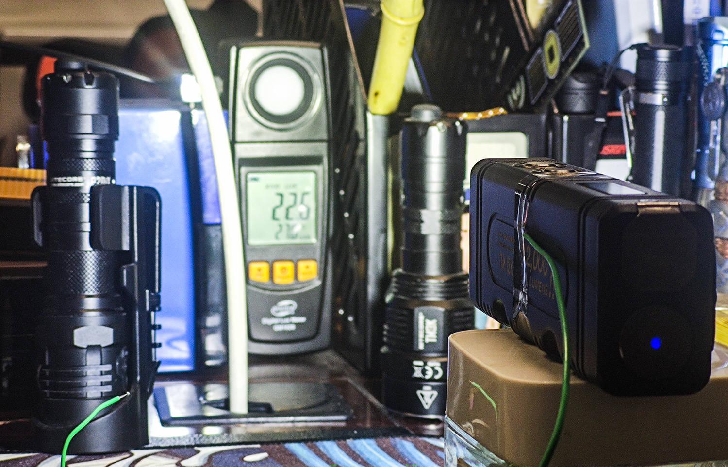 高亮|掌中强光压制、灵活制服黑夜：奈特科尔 TM12K