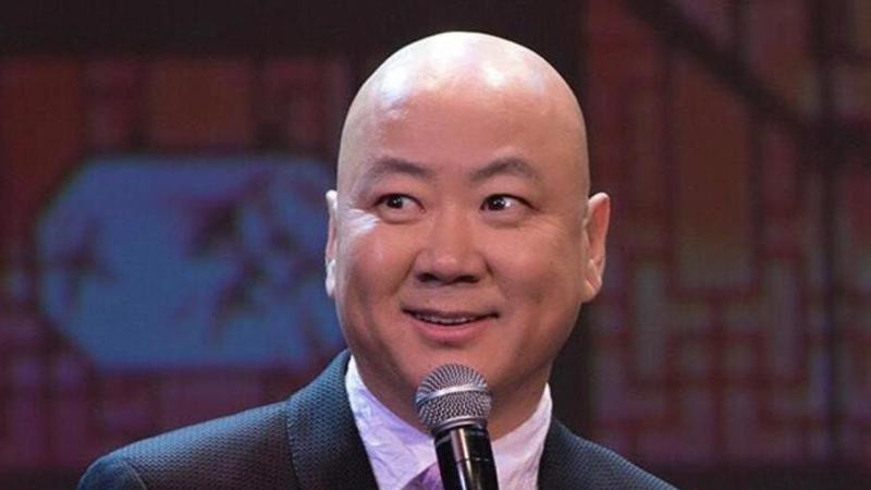郭冬临|连续20次登春晚，因8个字被索赔1亿，56岁未婚无子，郭冬临如今咋样了