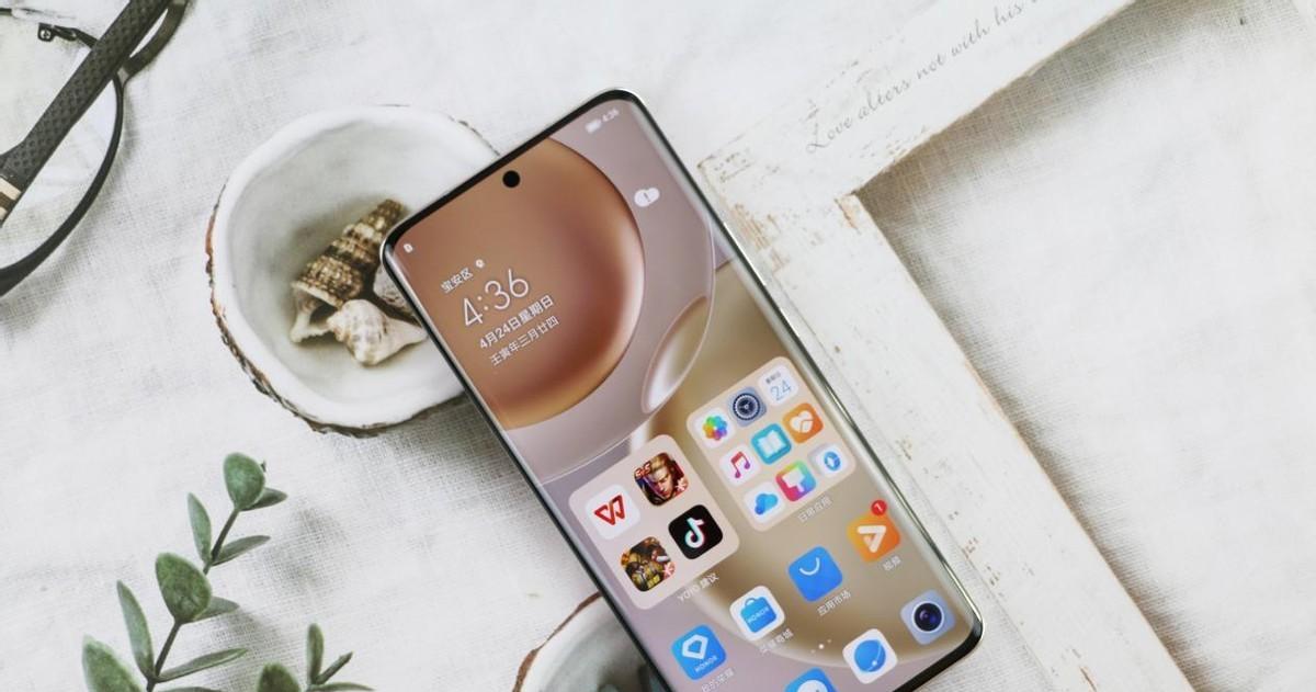 华为荣耀|荣耀Magic4开始让路,降了1000元,没有高端机姿态了