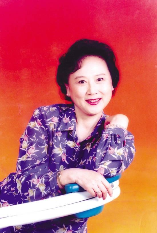 刘长瑜|坎坷的“李铁梅”刘长瑜：丈夫早逝后再婚，平凡儿子是她的骄傲