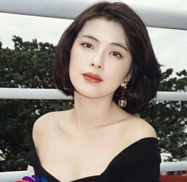 美丽|美丽的港风女星，都貌若天仙，气质优雅，美的浑然天成