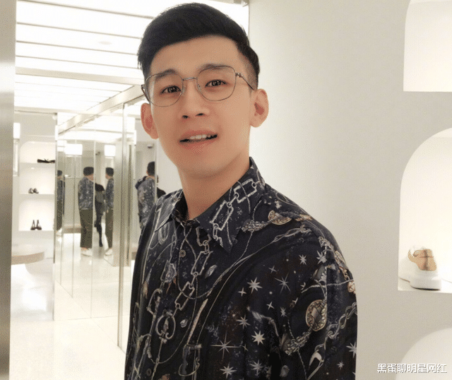 李天佑|网红天佑入住900平豪宅，透露：老家即将拆迁，预计可分得几千万