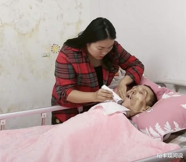 44岁网红黄焕明昏迷两年去世,癌症妻子无怨无悔照顾,儿子刚五岁