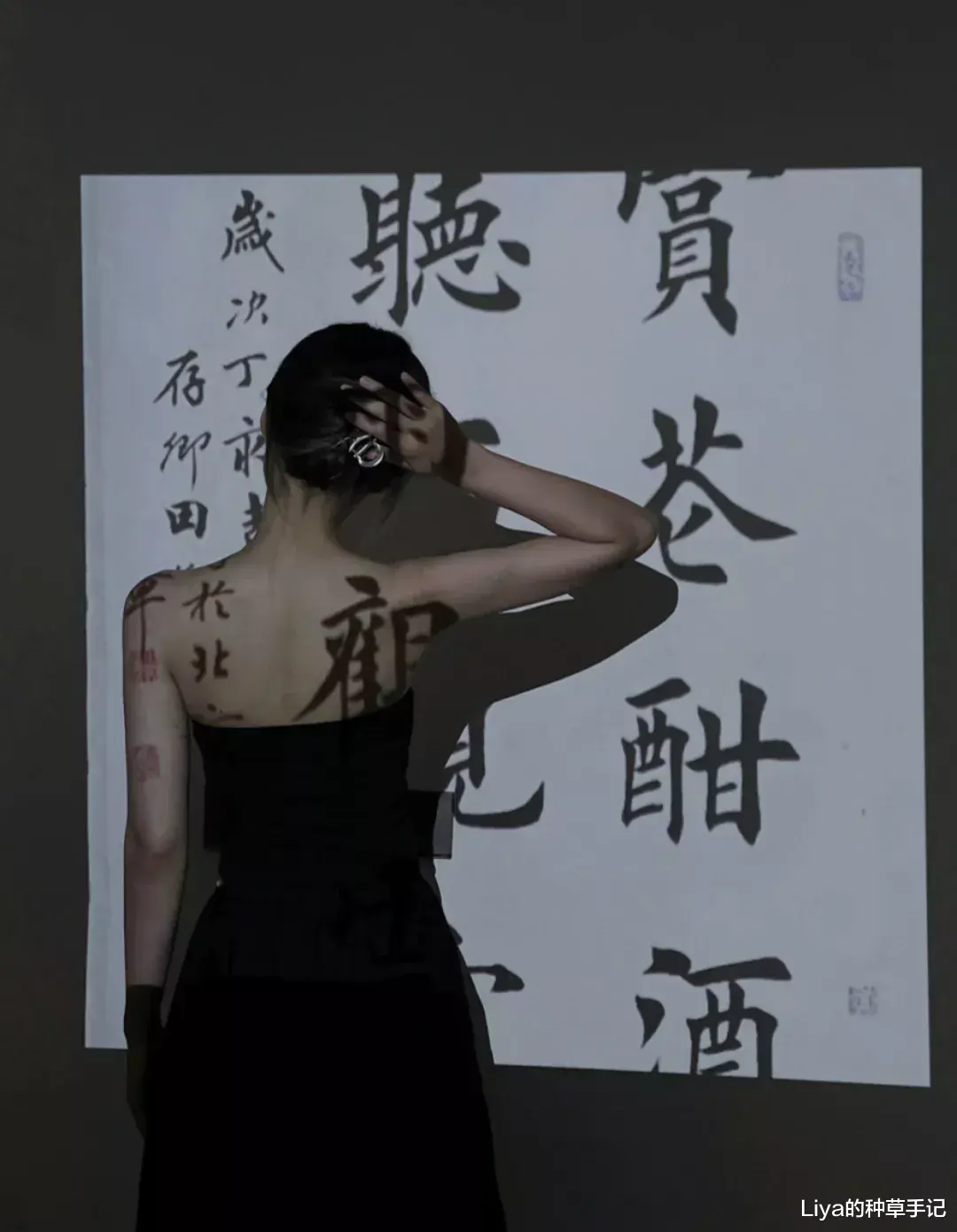 你明明长得挺好看，为什么拍照不上镜