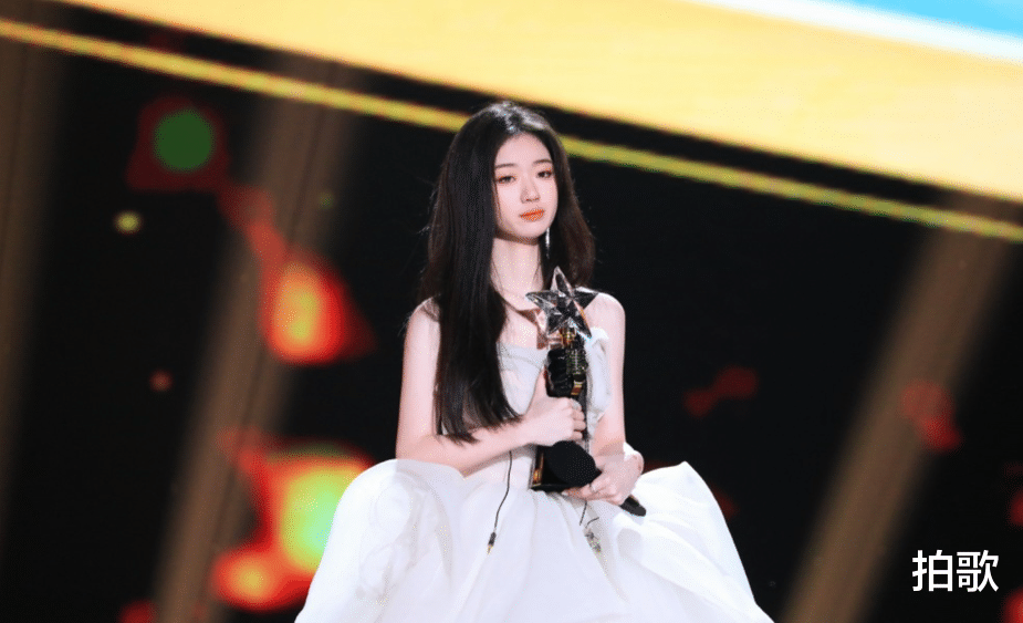 单依纯|综艺不断，资源不错的单依纯，会成为下一个张碧晨吗？