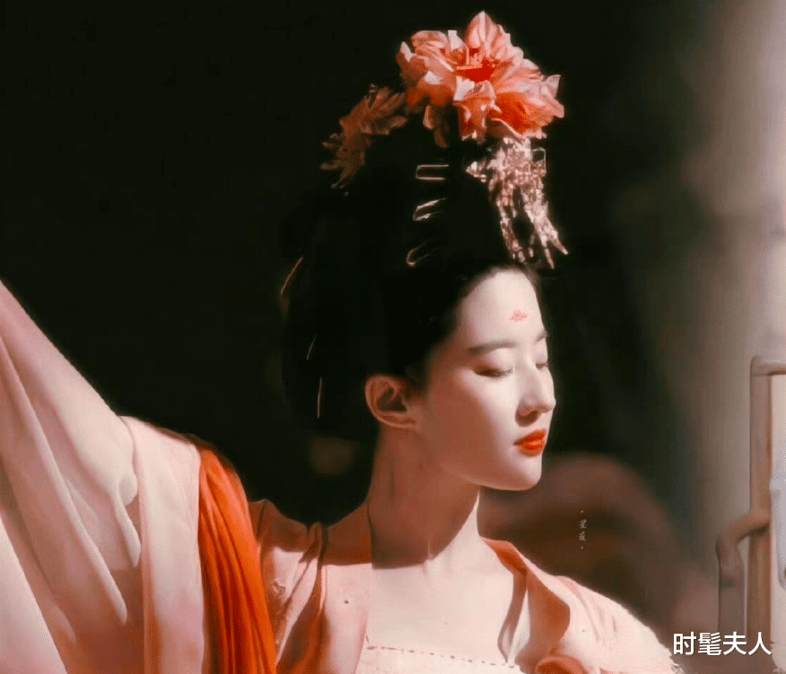 刘亦菲|刘亦菲,好惨一女的!