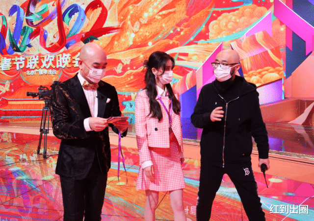 春晚|?baby成北京台春晚代言人！穿长裙现身后台，生图曝光瘦出排骨胸