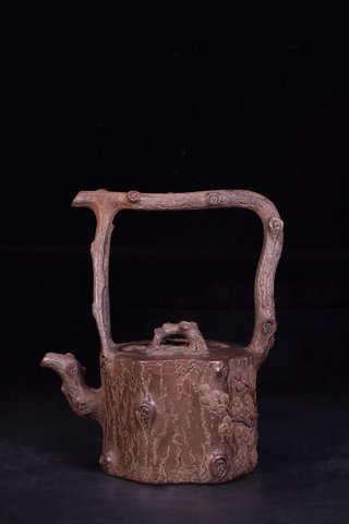 紫砂|回流：老紫砂松树桩提梁壶。