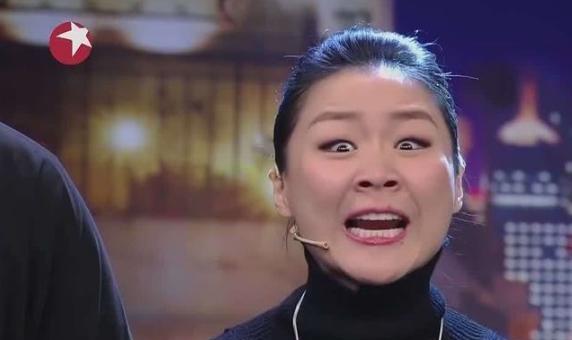 金靖|喜剧演员金靖,春晚一夜成名后,事业却走向“下坡路”