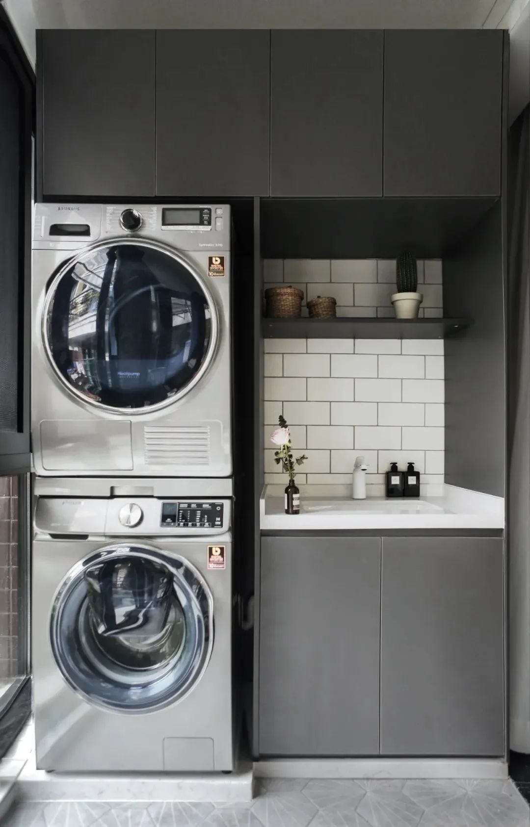 90后小夫妻爆改78㎡老破小,巧妙改动墙体,让空间通透更显大气