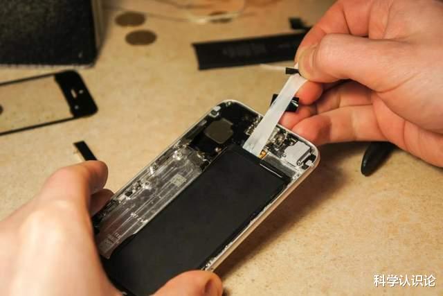 基站|关机、拔卡还能定位,“无所不能”的行程码,究竟是怎么做到的?