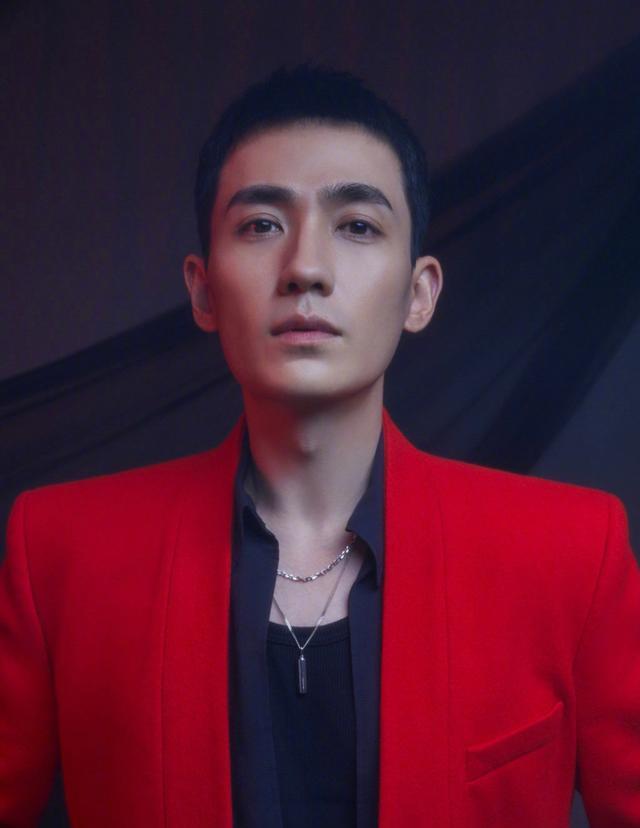 朱一龙|朱一龙隐婚生子事件,问题的根源在于:畸形的追星方式