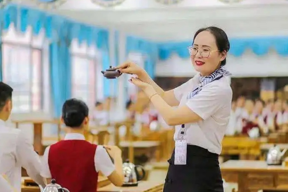 本科生|好不容易读完研究生,找工作时却输给本科生,学生后悔选错专业了