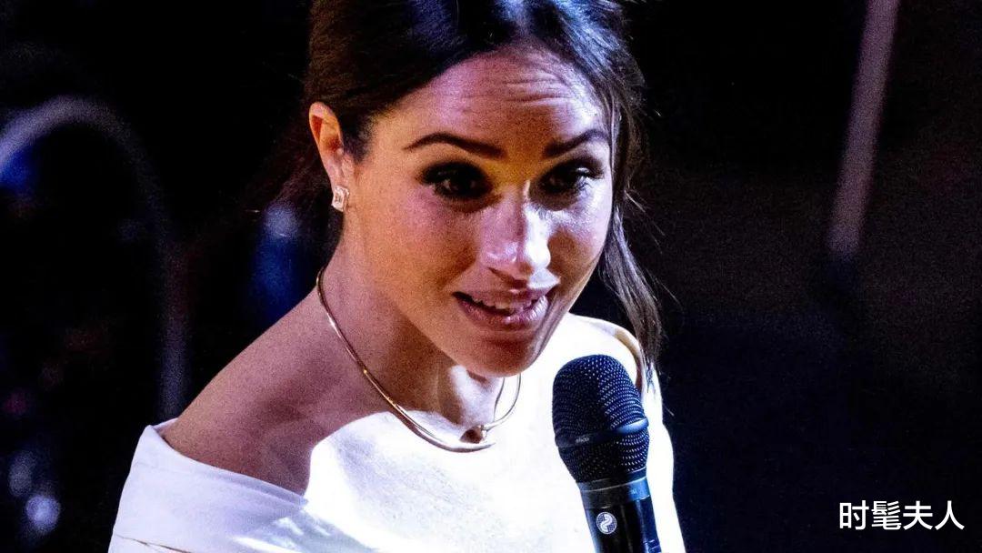 Netflix|新剧被毙！梅根酝酿大计划：与靠山爸爸套近乎！