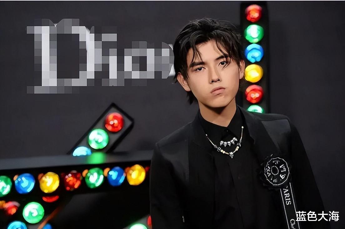 明星|歪瓜裂枣大小眼？生图下明星们的状态暴露无遗，没比普通人强多少