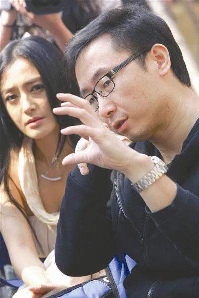 宋仲基|“中年美妇”秦岚:44岁恋上小10岁的魏大勋,用前途赌他不会变心