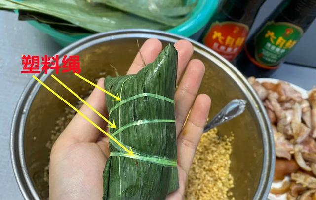 煮粽子时：冷水下锅还是热水下锅？很多人做错，难怪煮出来不好吃