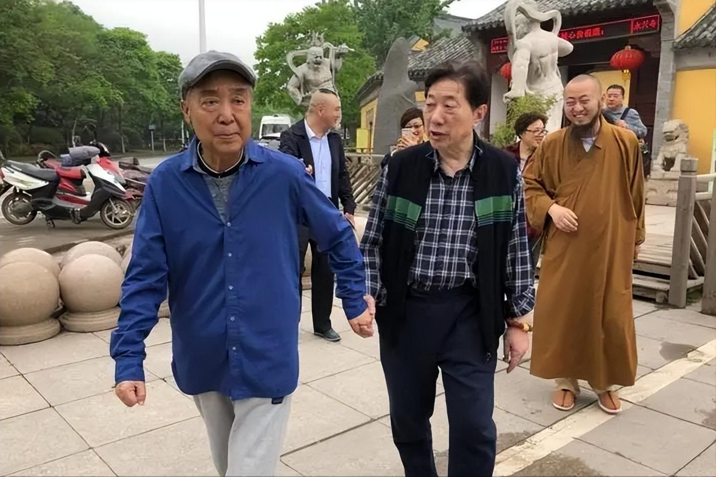师胜杰:1天喝1斤多,不听妻子劝告戒酒,后半生让妻子黯然流泪