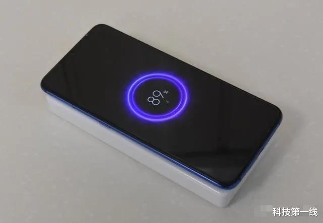 小米科技|小米首款 5G 随身路由曝光，以后固定宽带是否要“凉凉”了？