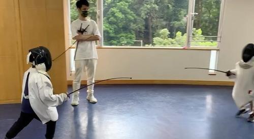 李嘉欣|6位港圈富三代，李嘉欣儿子或继承4百亿，谢霆锋给俩儿子留9亿