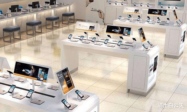 VR|2017年，女子为买苹果手机贷款105万，月薪3千无力偿还欲自杀解脱