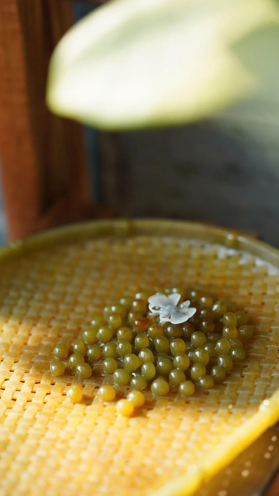 蝴蝶|一料成型!翡翠编织的簸箕,蝴蝶更绝!