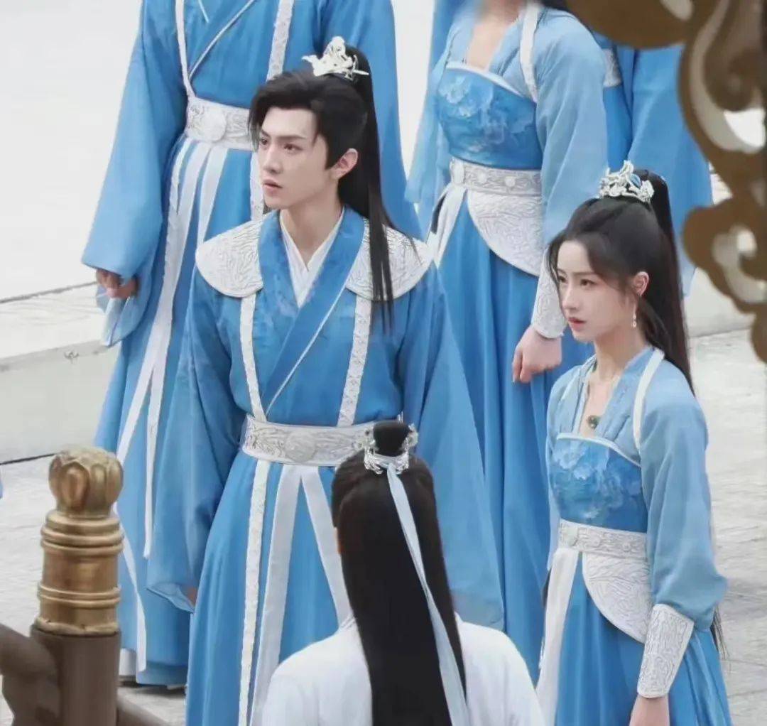 |一个帅气，一个“土”气，这6组男星长相相似，气质却差太多了