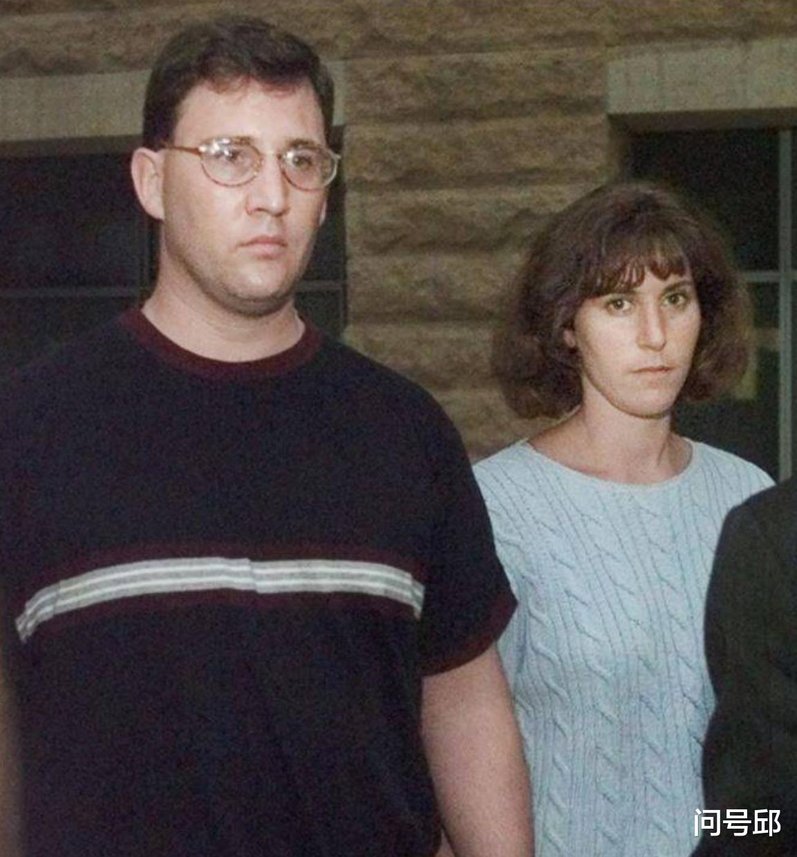 25年前一女婴从婴儿床上失踪至今未找到，父母成为嫌疑的对象